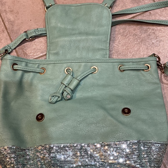 Green shoulder bag with sequins and matching wallet - Picture 4 of 6